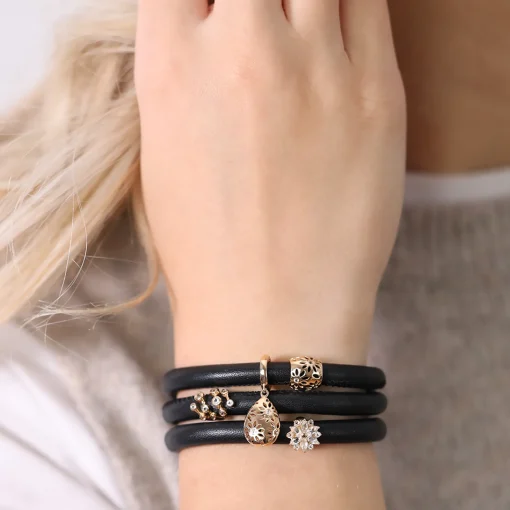 Køb Flower Love | Fri Fragt | Tidløst Dansk Design