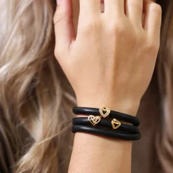 Køb Hugs | Fri Fragt | Tidløst Dansk Design