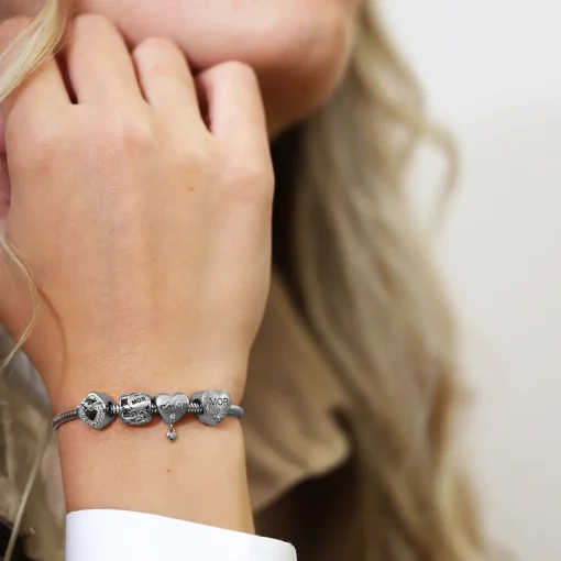 Køb Min Mor | Fri Fragt | Tidløst Dansk Design
