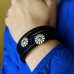 Marguerite, silver